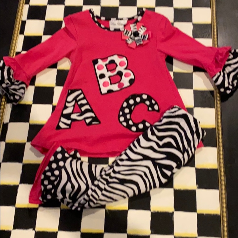 Rare Editions Outfit